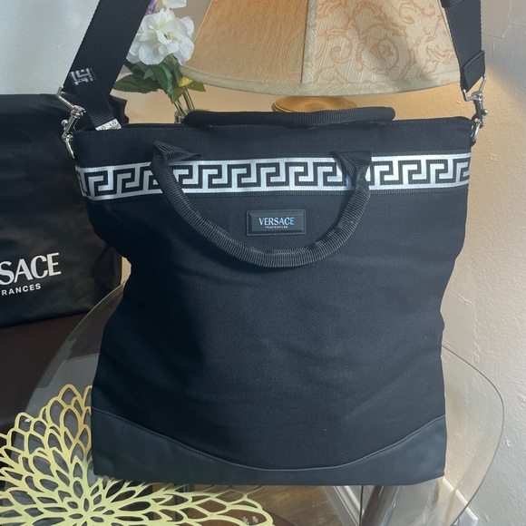 Versace - Picture 12 of 15